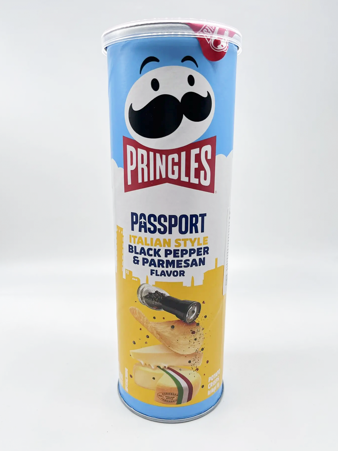 Картофельные чипсы Pringles со вкусом чёрного перца и сыра Пармезан, 110 гр