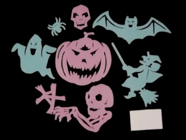 Набор фигурок "Ужасы" фосфорное наклейка (34-54) (46-20)