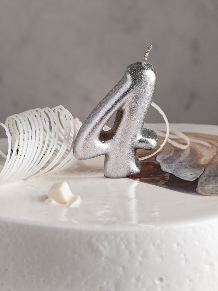 Свеча цифра 4 "Овал" серебро