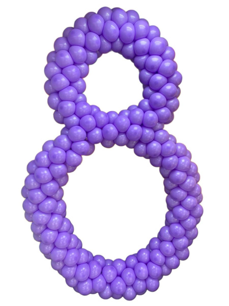 Сиреневая Восьмерка из шаров