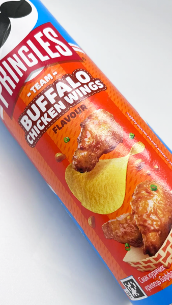 Чипсы Pringles Buffalo Chicken Wings (Куринные крылышки в соусе "буффало"), 165 гр