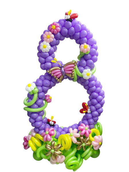 Восьмерка на лужайке 