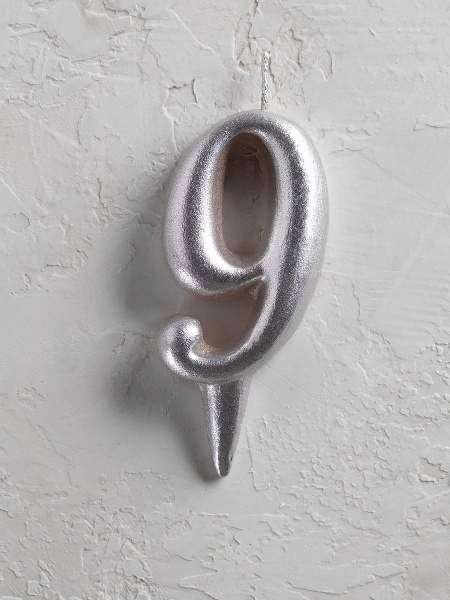 Свеча цифра 9 "Овал" серебро